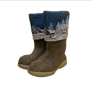 Winter Scene Wool Boots